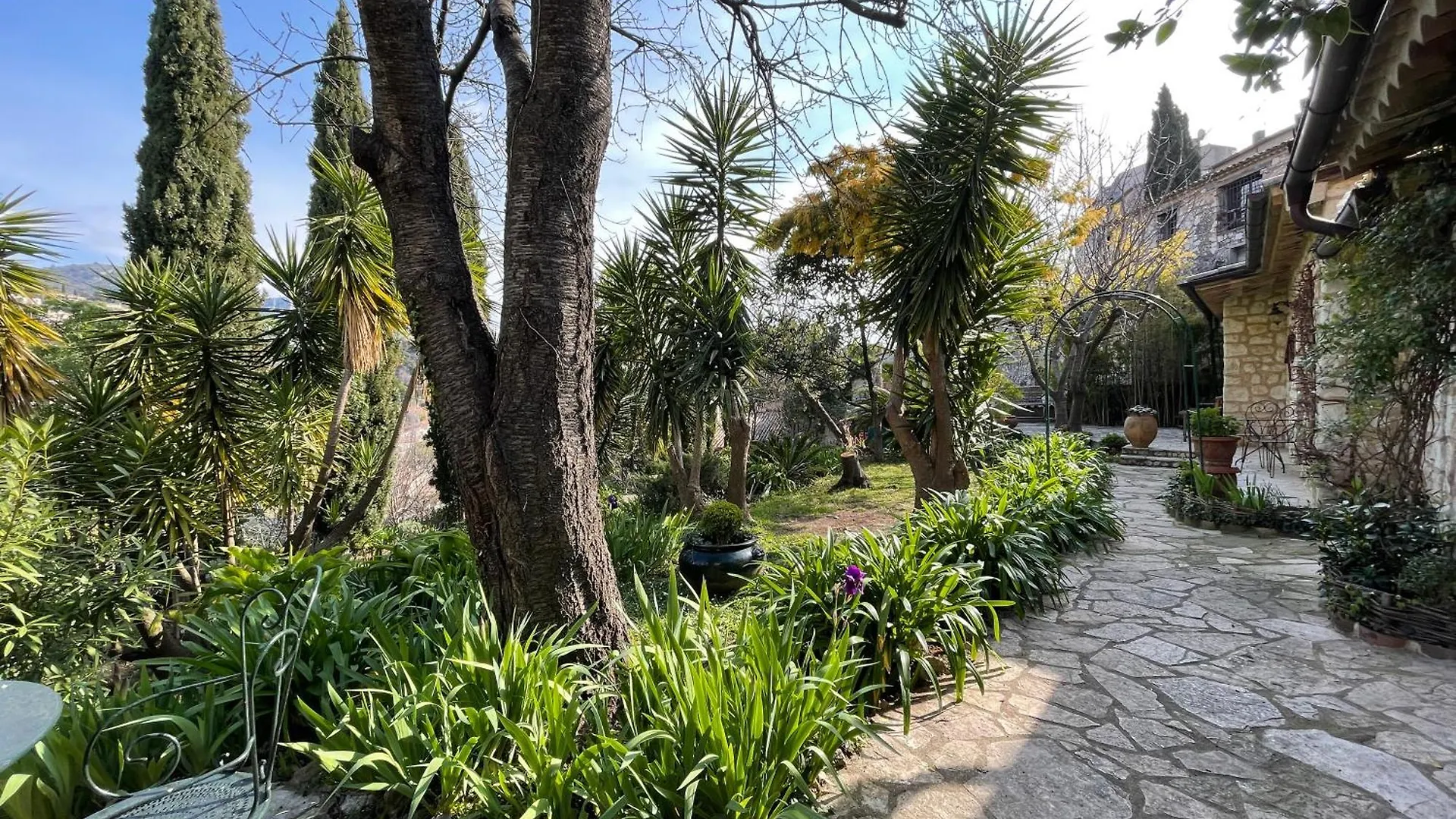 Traumhafte Ferienwohnung Nuages In Der Villa-Fontaine-Vieille, Vence, Naehe Nizza דירה